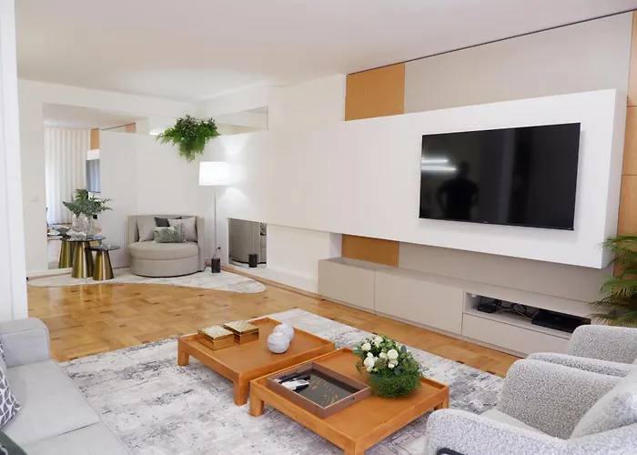 Family By Mp - Renovated