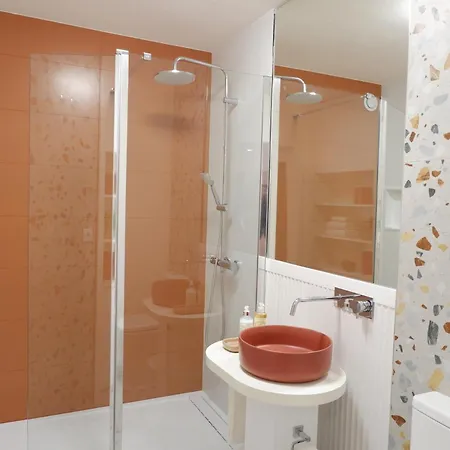 Family By Mp - Renovated